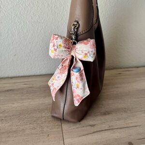 Bow Keychain Chapstick Lip Balm Holder Bag Charm